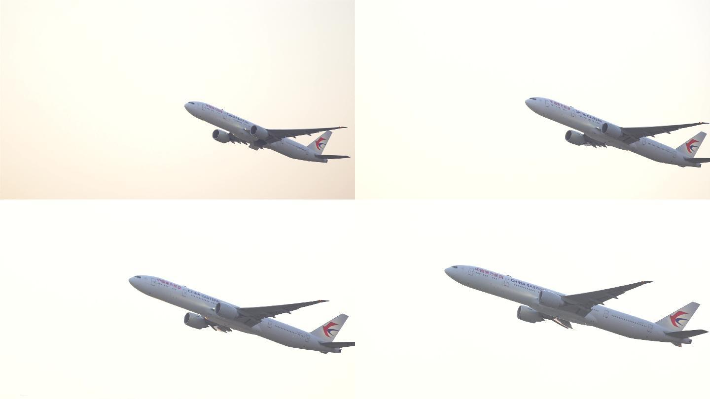 东航波音777飞机起飞