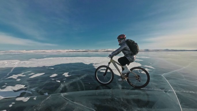冰上骑自行车