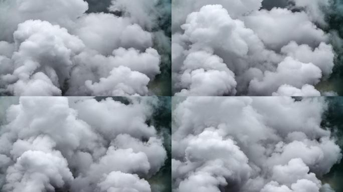 重工业排放到空气中的厚厚的乌云