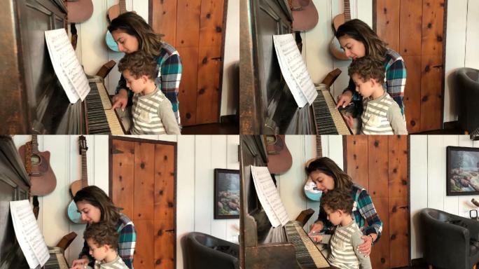 母亲教儿子弹钢琴