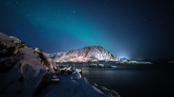 夜晚的北极峡湾星河仙境唯美梦幻神秘