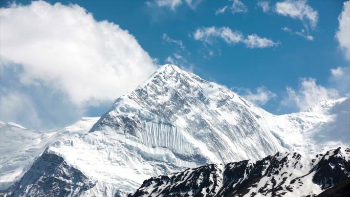 雪山雪峰延时摄影蓝天白云雪景自然风光西藏