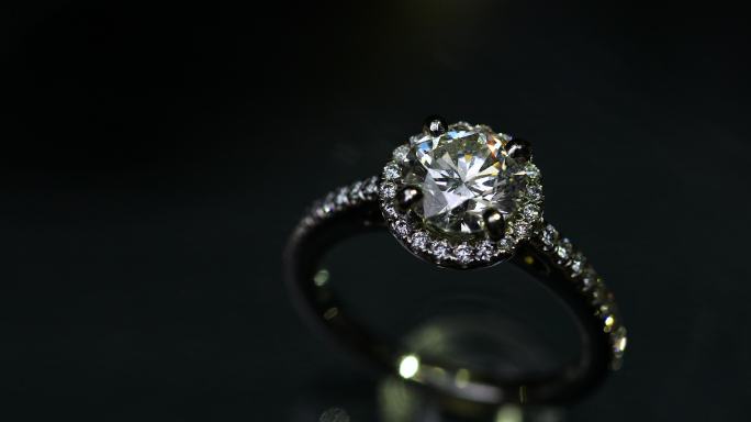 结婚戒指唯美裸钻钻石闪耀光泽钻戒璀璨晶莹