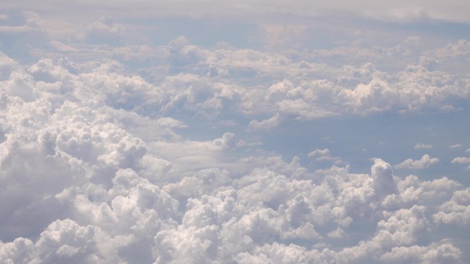 坐飞机实拍的4k云素材