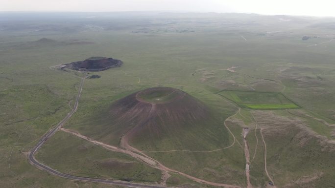 4K航拍乌兰哈达火山群3