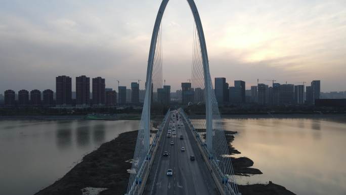灞河桥夕阳西下