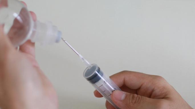 注射疫苗预防打针社区卫生服务免疫医疗针头