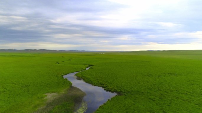 航拍草原湿地河流