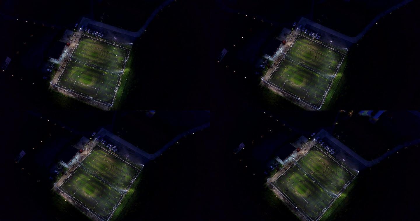 夜间足球场鸟瞰图