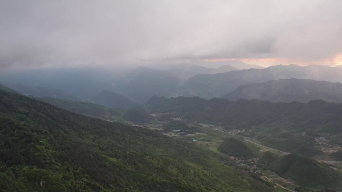 雪玉山日落