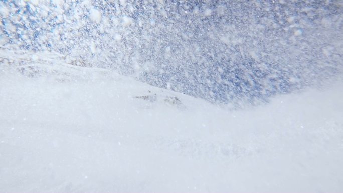 滑雪运动员刺激雪花