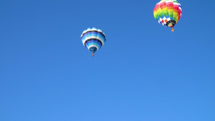 蓝天和气球