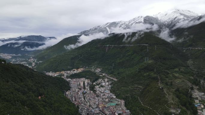 甘孜藏族自治州康定城贡嘎雪山