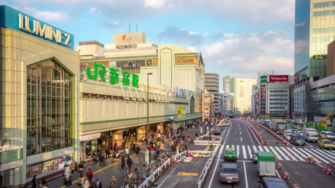 东京新宿站交通车流行人延时