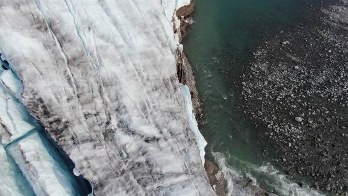 格陵兰岛附近的加拿大萨姆福特峡湾冰川
