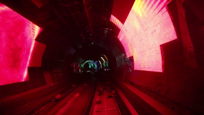 上海外滩隧道地铁站隧道霓虹灯