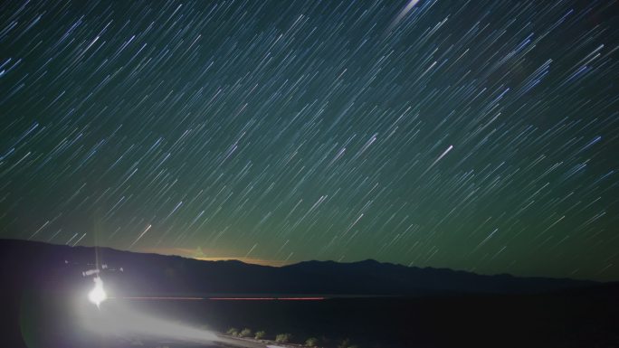 死亡谷上空的恒星时间流逝