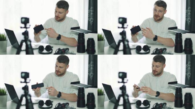 在录制视频的男人