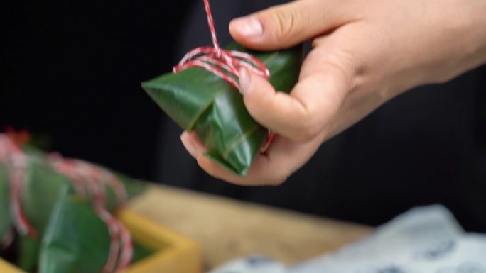 端午节包粽子实拍