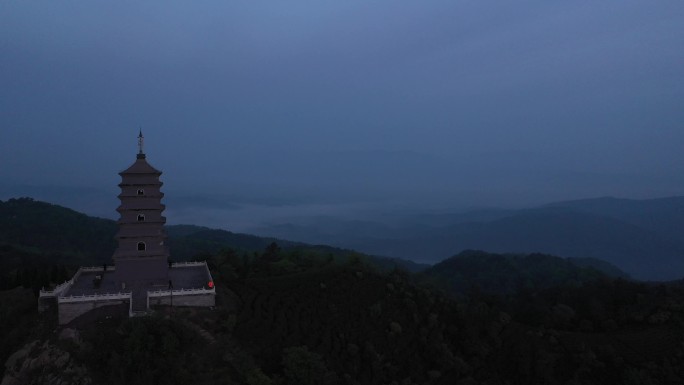 4K高清航拍清晨大气群山