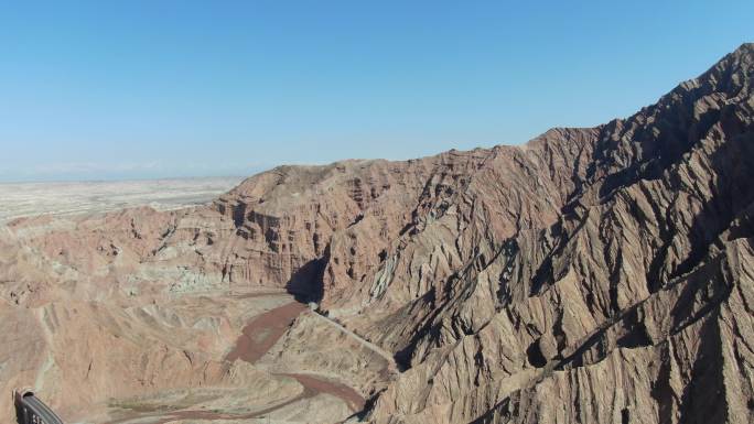 新疆南疆雅丹地貌4K航拍