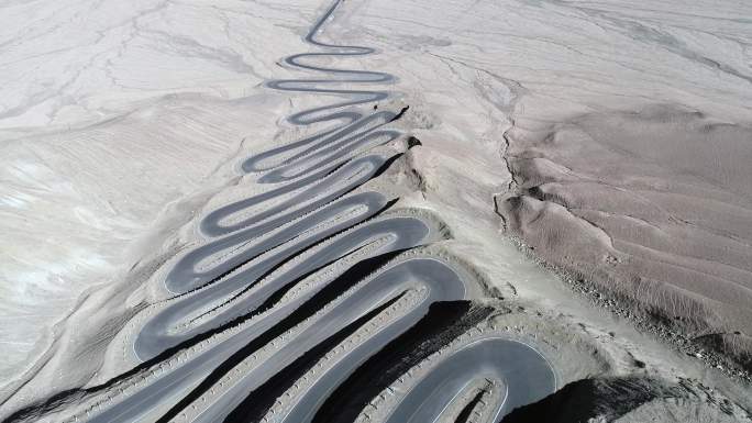 11段新疆塔什库尔干盘龙古道航拍视频素材