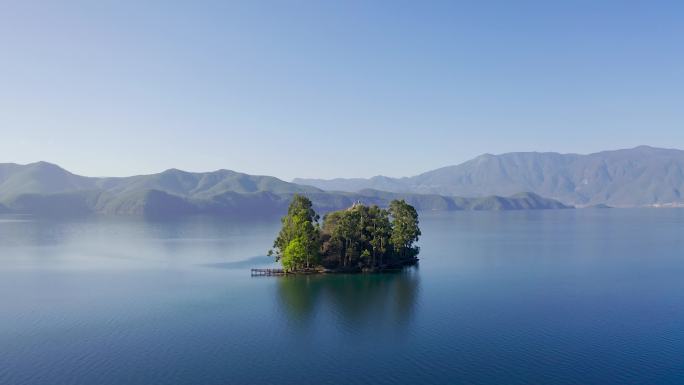 泸沽湖湖水