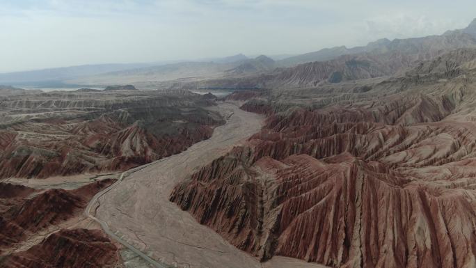 新疆喀什塔莎古道丹霞地貌4K航拍