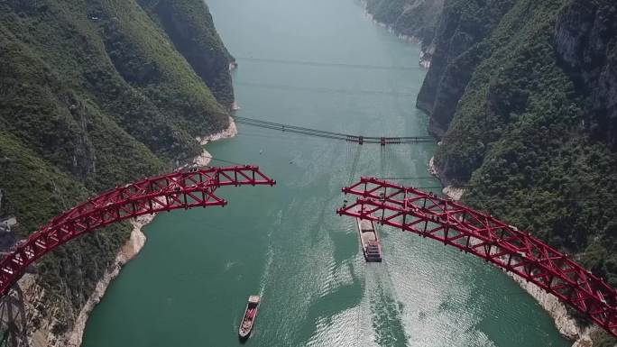 长江大桥施工合拢视频素材