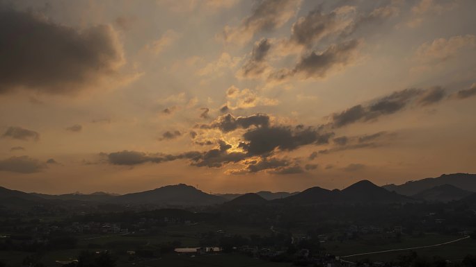 天空夕阳远山乡村故乡落日晚霞