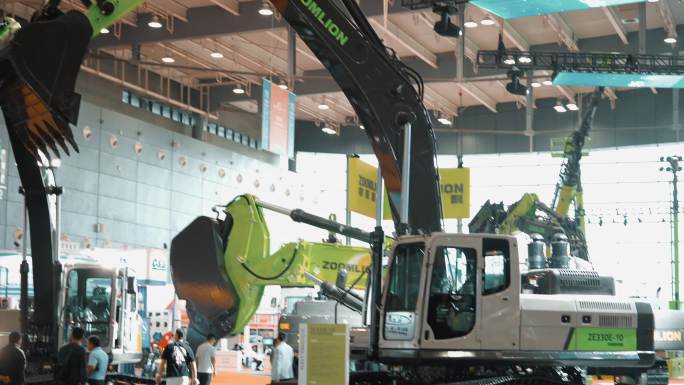 长沙国际工程机械展览会中联重科展位空镜