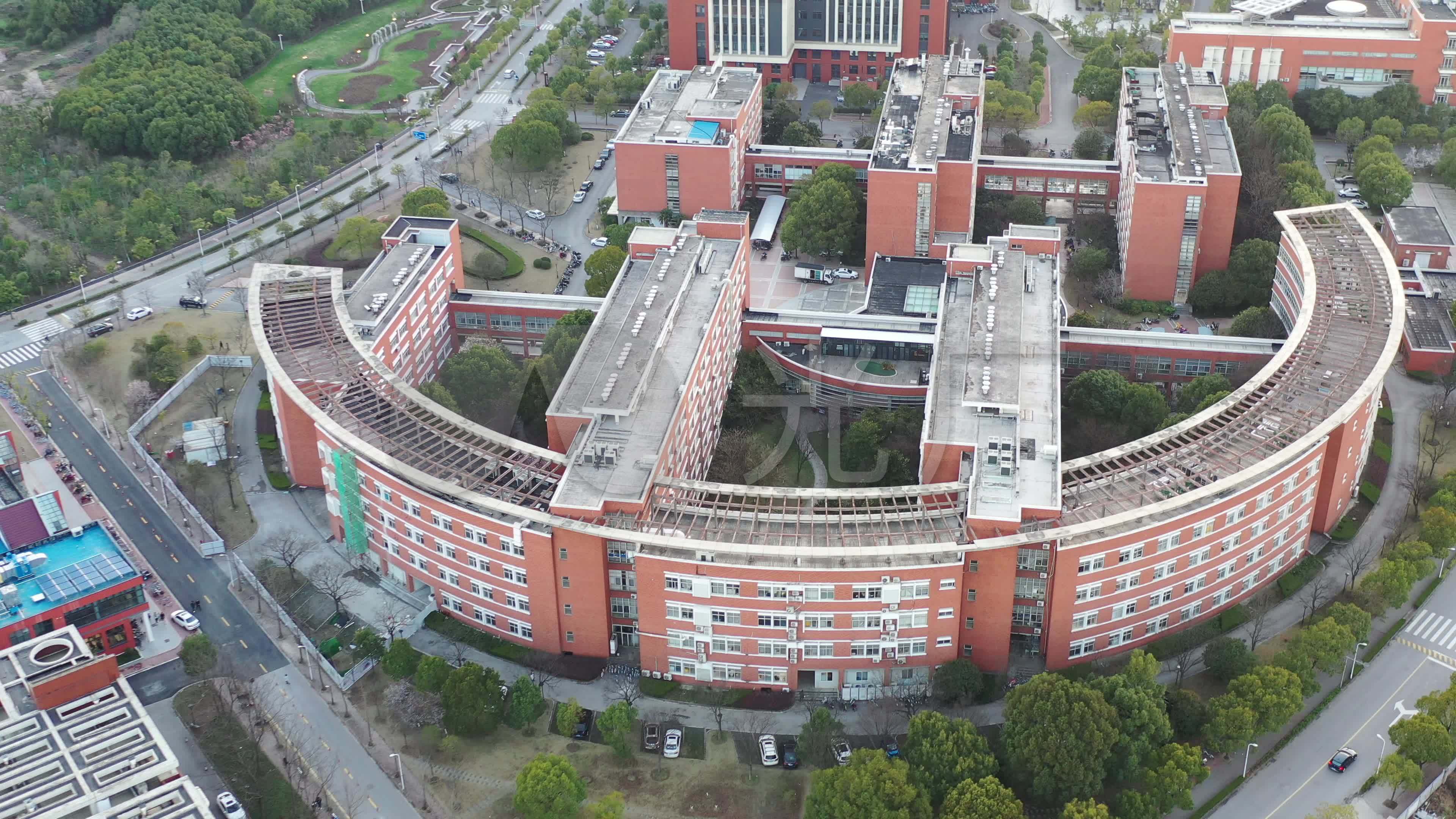 【4K】上海交通大学校门延时_3840X2160_高清视频素材下载(编号:5506111)_实拍视频_光厂(VJ师网) www.vjshi.com