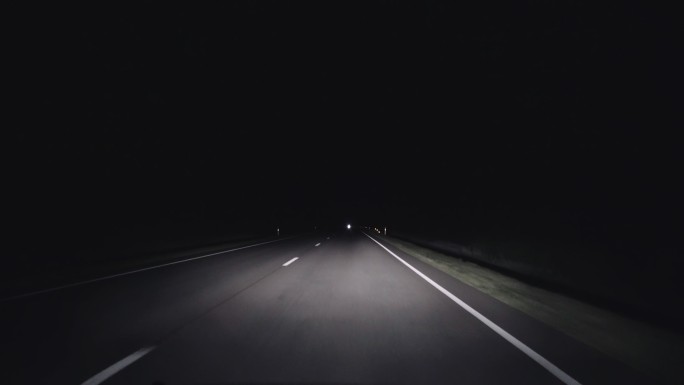 夜乡之旅夜景视频素材暗夜行车安全夜间导航