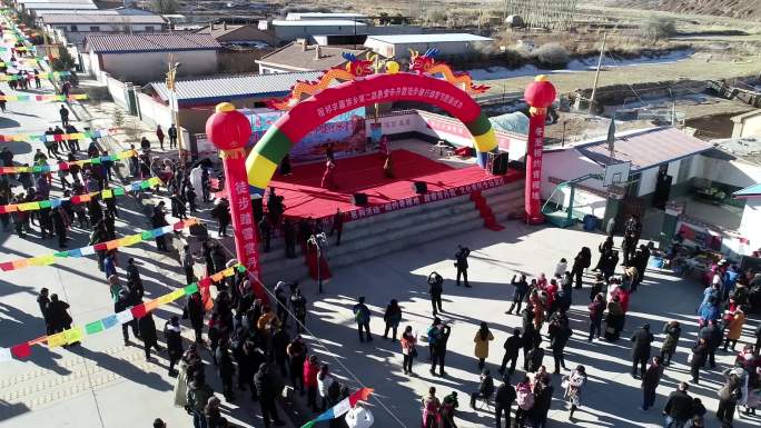 藏族乡冰雪旅游，乡村大舞台