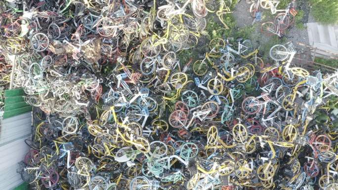 视频原素材-上海废弃的共享单车堆码场