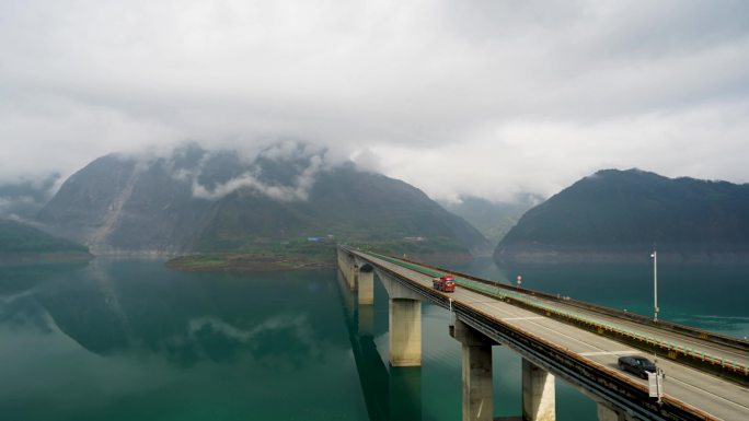 都江堰紫坪铺大桥