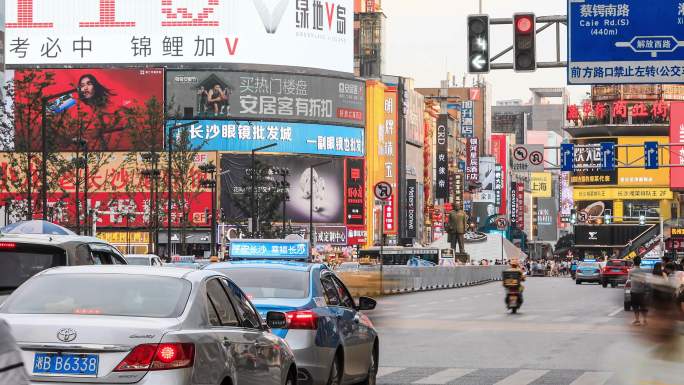 4K长曝光延时步行街人流