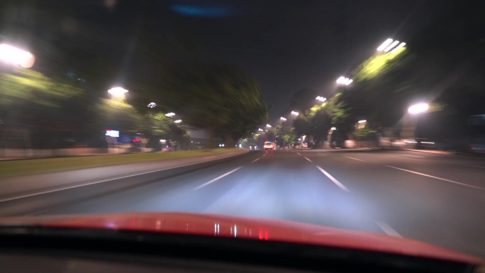 原创城市夜晚驾驶流光视频素材