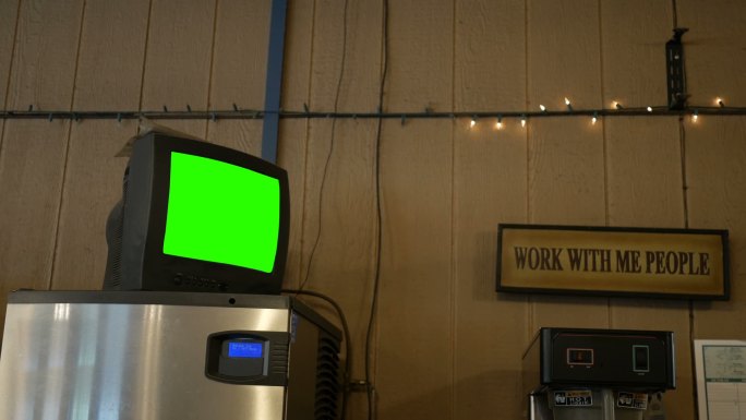 在餐车中通用的绿屏标准清晰度电视