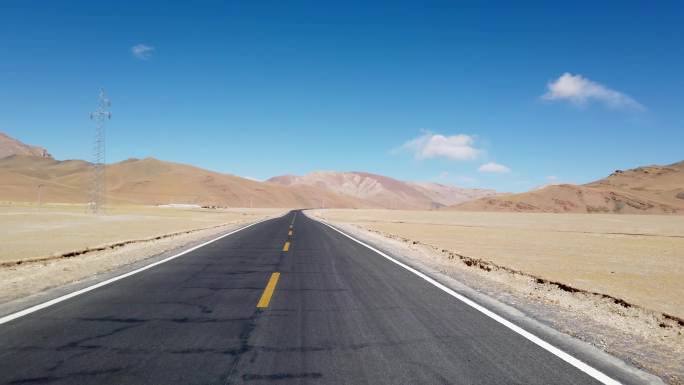 西藏申扎县羌塘草原的公路（2）
