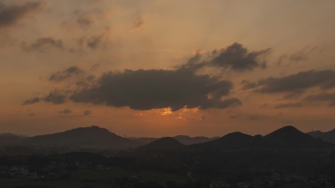 日出东方红太阳朝阳浓