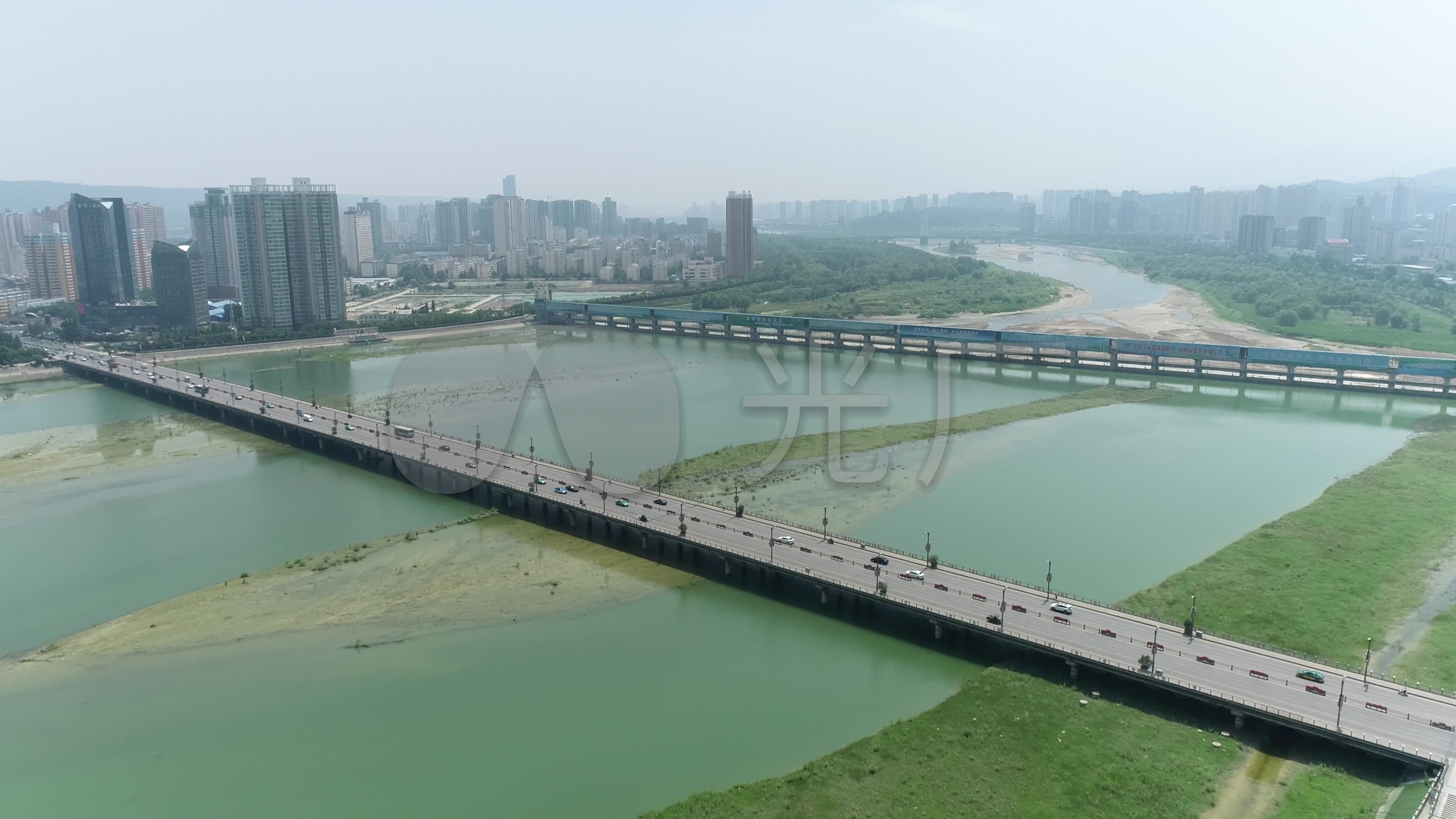 中建七局承建的宝鸡清溪渭河大桥全线通车