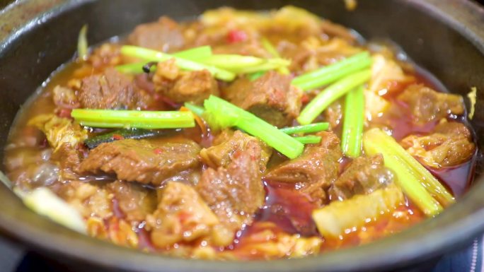 牛肉煲实拍美食日常