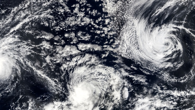 三个飓风，风暴，龙卷风，卫星视图