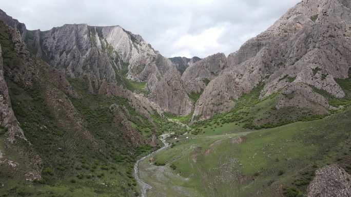 白石崖峡谷