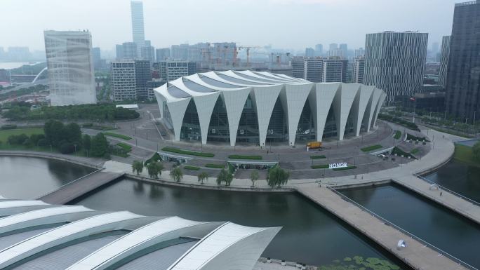 航拍上海城市东方体育中心游泳馆