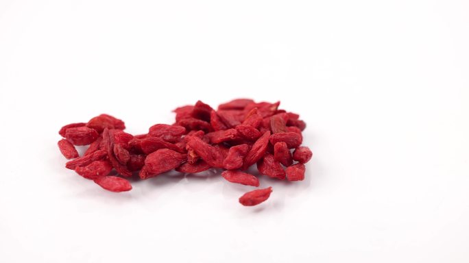 【正版素材】白背景枸杞全景横移