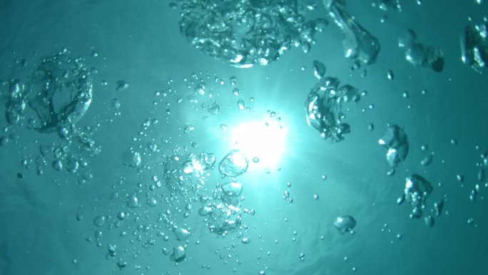 海洋中的气泡生气得泡泡空气游泳潜水