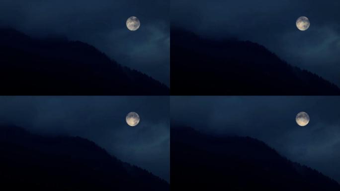 在荒野里，满月在天空中
