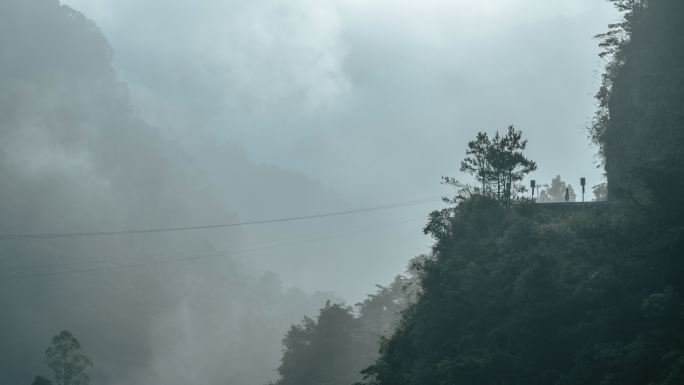 【4K原创】云雾缭绕的山谷